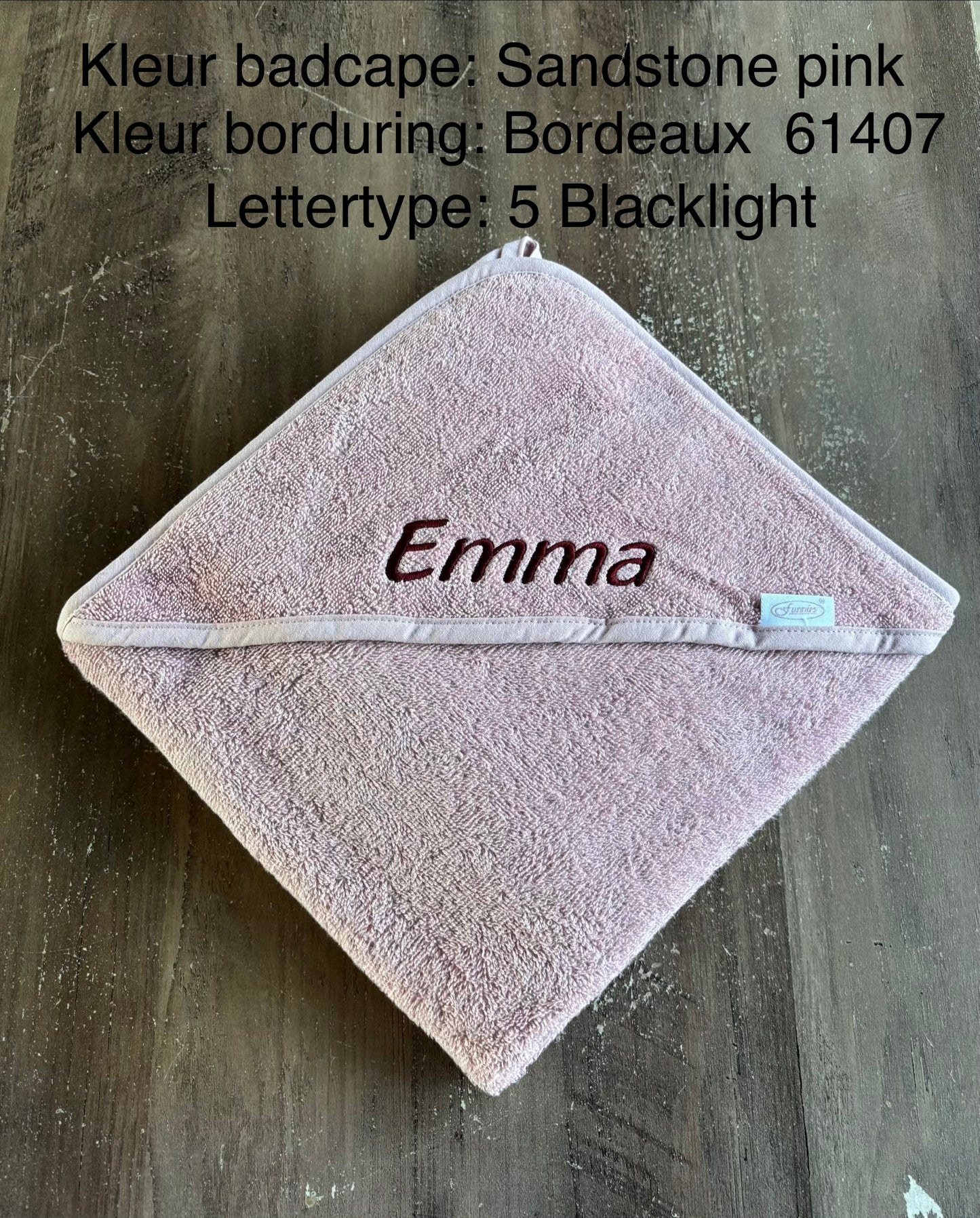 Kraamcadeau Badcape met Naam – Comfort & Persoonlijke Touch