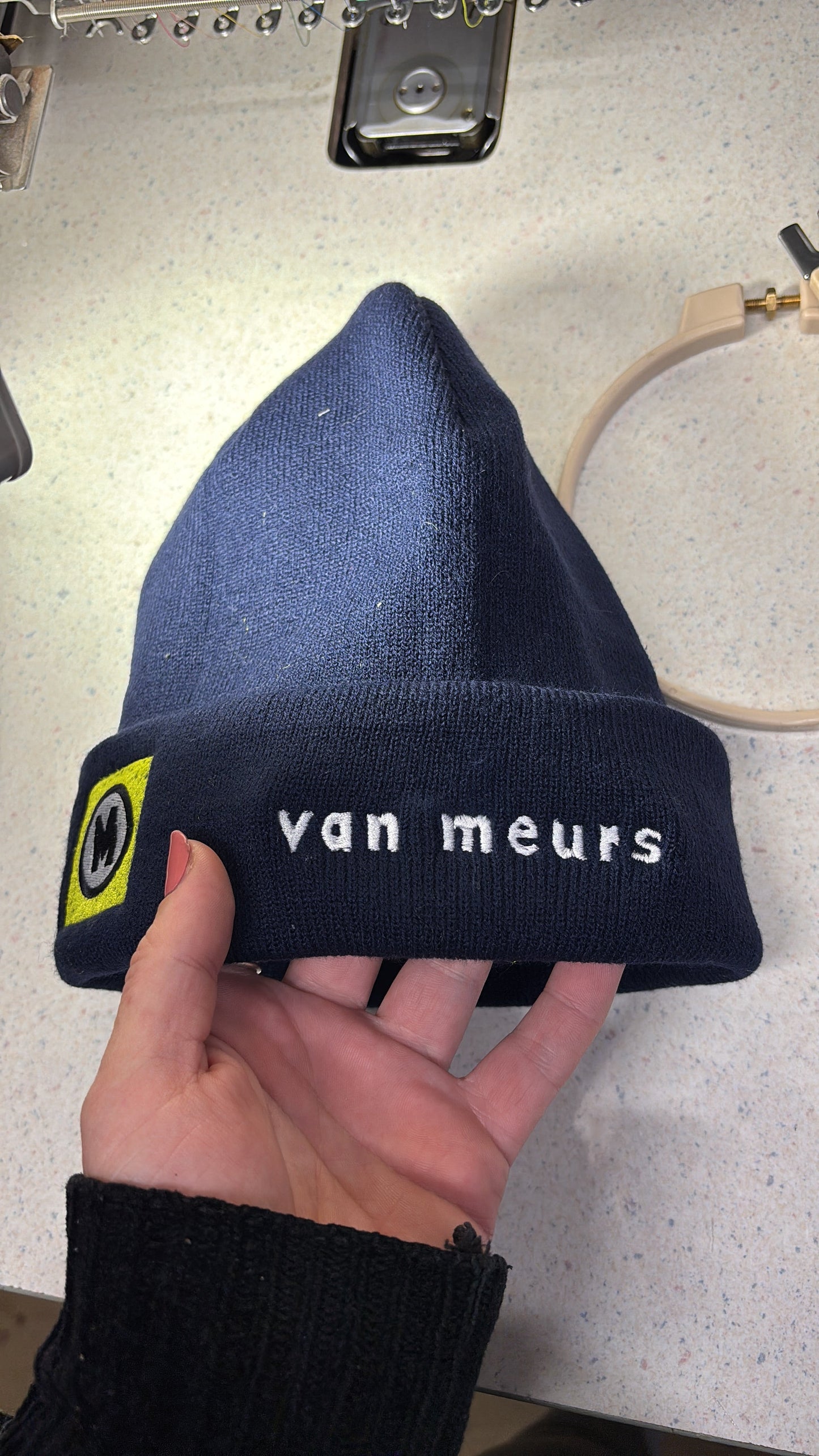 Mutsen met persoonlijke borduring ByMVcrafts